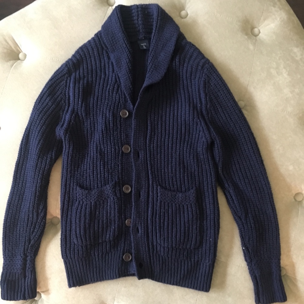 Knitted Gap Sweater With High Neck Collar.